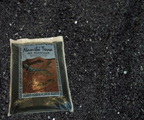 Грунт для террариума Namiba Terra Песок черный 0,1-2,0мм 15кг